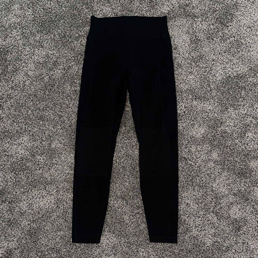 ARITZIA active wear- Black High-Waisted Leggings